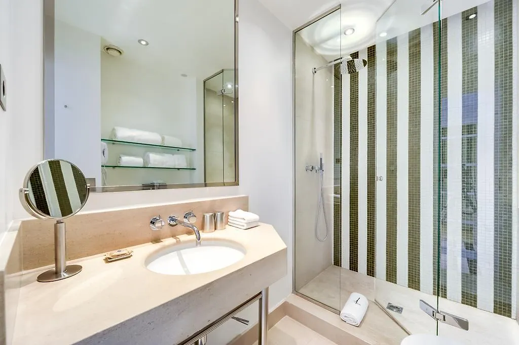 Hotell Le A Paris