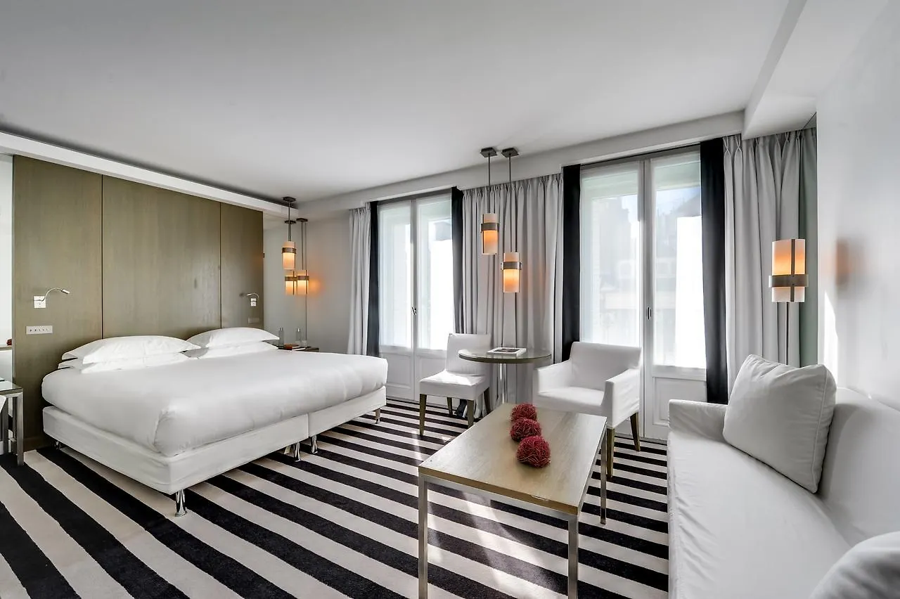 Hotell Le A 4*